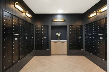 The Reeve Lakeside Lockers